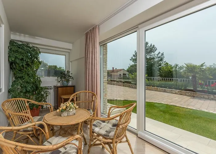 Luxury Lavanda With Pool And Sauna Vila
