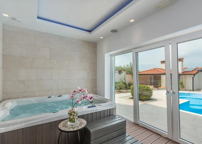 Luxury Lavanda With Pool And Sauna Kanfanar