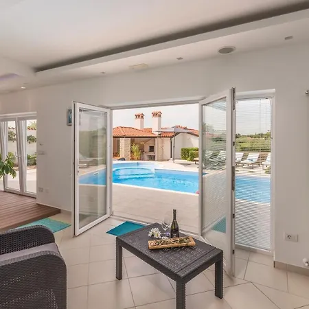 Villa Luxury Lavanda With Pool And Sauna Kanfanar