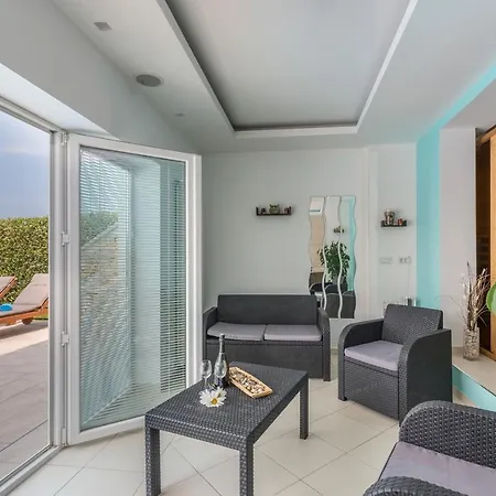 Luxury Lavanda With Pool And Sauna Villa Kanfanar